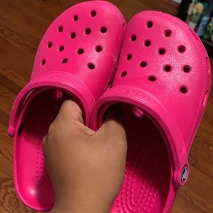 crocs